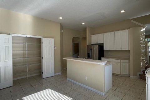 House in Davenport, Florida 5 bedrooms, 269.51 sq.m. № 2095228 - photo 11