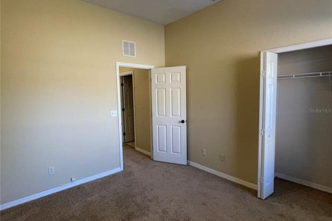 House in Davenport, Florida 5 bedrooms, 269.51 sq.m. № 2095228 - photo 24