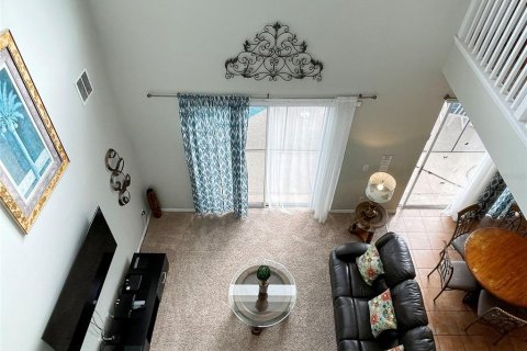 House in Davenport, Florida 6 bedrooms, 257.43 sq.m. № 1629992 - photo 15