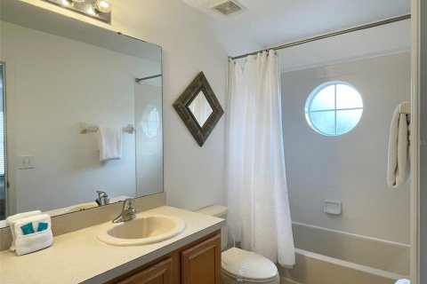 House in Davenport, Florida 6 bedrooms, 257.43 sq.m. № 1629992 - photo 28