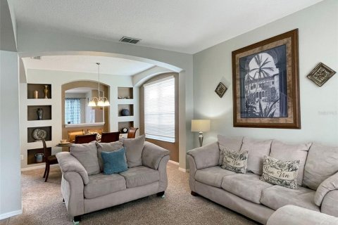 House in Davenport, Florida 6 bedrooms, 257.43 sq.m. № 1629992 - photo 7