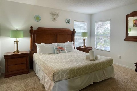 House in Davenport, Florida 6 bedrooms, 257.43 sq.m. № 1629992 - photo 23