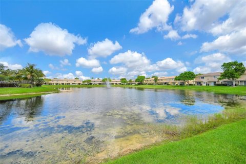 Adosado en venta en Tamarac, Florida, 2 dormitorios, 107.3 m2 № 2089623 - foto 20