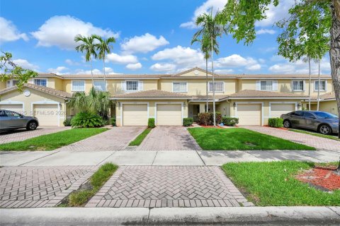 Adosado en venta en Tamarac, Florida, 2 dormitorios, 107.3 m2 № 2089623 - foto 22