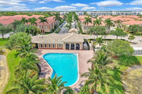 Adosado en venta en Tamarac, Florida, 2 dormitorios, 107.3 m2 № 2089623 - foto 27