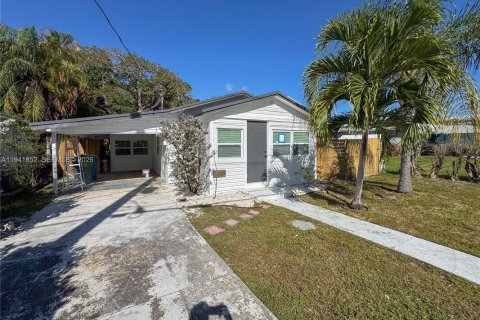 Casa en Oakland Park, Florida 2 dormitorios, 77.67 m2 № 1999742