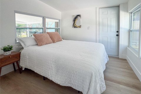 Casa en venta en Oakland Park, Florida, 2 dormitorios, 77.67 m2 № 1999742 - foto 7