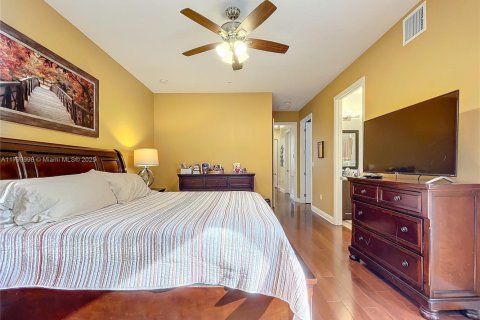 Touwnhouse à vendre à Pembroke Pines, Floride: 4 chambres, 261.61 m2 № 1697316 - photo 16