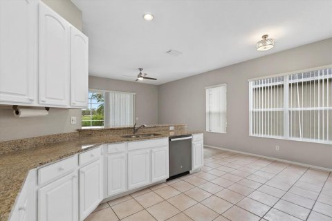 House in Sarasota, Florida 4 bedrooms, 201.69 sq.m. № 1769259 - photo 17