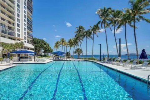 Condominio en venta en Miami, Florida, 2 dormitorios, 102.19 m2 № 1958946 - foto 1