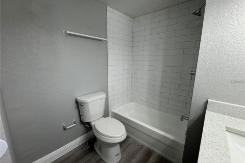 Villa ou maison à louer à Holiday, Floride: 2 chambres, 62.43 m2 № 2399426 - photo 15