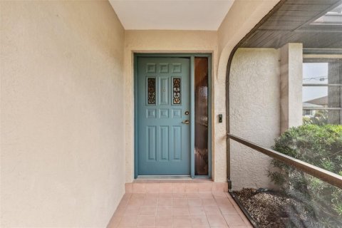 Villa ou maison à vendre à Punta Gorda, Floride: 3 chambres, 178.84 m2 № 2316653 - photo 8