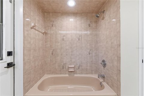 Villa ou maison à vendre à Punta Gorda, Floride: 3 chambres, 178.84 m2 № 2316653 - photo 28