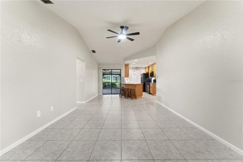 Villa ou maison à vendre à Punta Gorda, Floride: 3 chambres, 178.84 m2 № 2316653 - photo 19