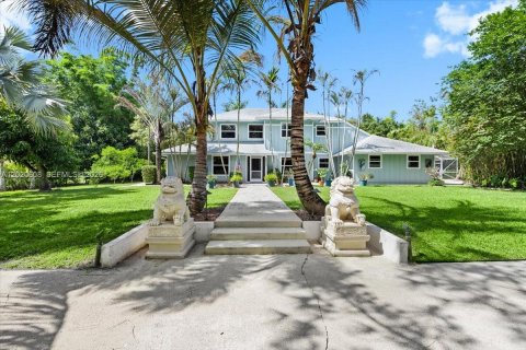Villa ou maison à vendre à Jupiter, Floride: 4 chambres, 272.3 m2 № 2186311 - photo 2