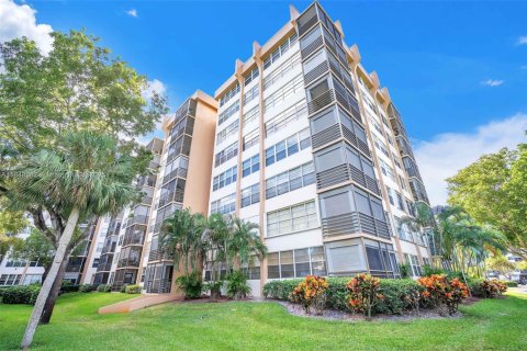 Condominio en venta en Pembroke Pines, Florida, 2 dormitorios, 104.05 m2 № 1932193 - foto 23