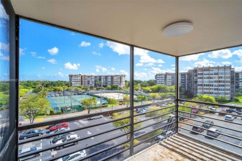 Condominio en venta en Pembroke Pines, Florida, 2 dormitorios, 104.05 m2 № 1932193 - foto 16
