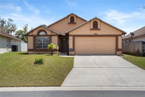 Casa en venta en Kissimmee, Florida, 3 dormitorios, 139.54 m2 № 1900821 - foto 2