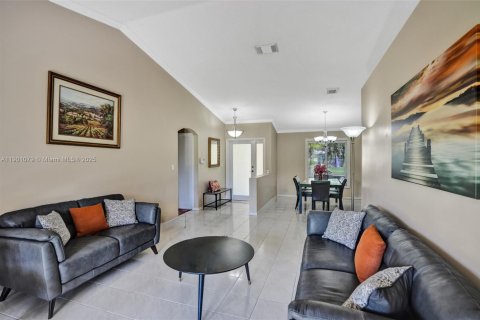 Купить виллу или дом в Мирамар, Флорида 3 спальни, 151.62м2, № 1966094 - фото 7