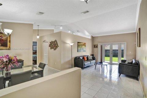 Купить виллу или дом в Мирамар, Флорида 3 спальни, 151.62м2, № 1966094 - фото 5