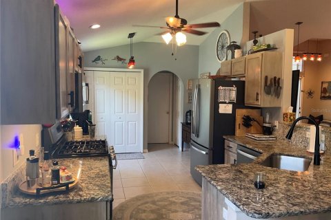 House in Titusville, Florida 3 bedrooms, 136.38 sq.m. № 1740458 - photo 10