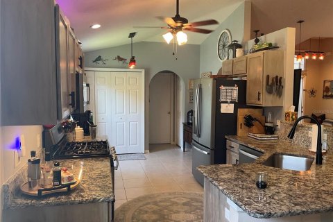 House in Titusville, Florida 3 bedrooms, 136.38 sq.m. № 1740458 - photo 11