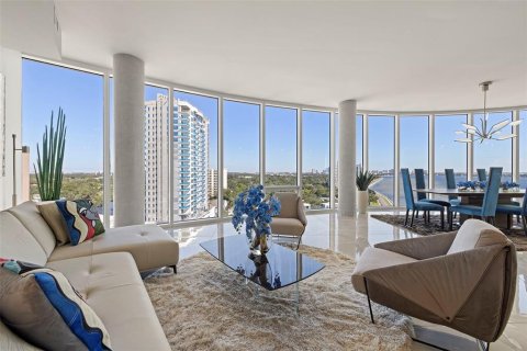 Condo in Tampa, Florida, 3 bedrooms № 2219323 - photo 16