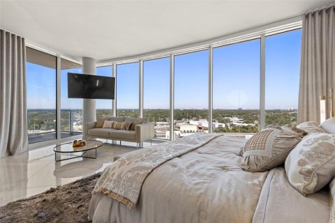 Condo in Tampa, Florida, 3 bedrooms № 2219323 - photo 26