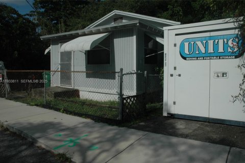 Купить виллу или дом в Майами, Флорида 2 спальни, 79.15м2, № 1992113 - фото 2