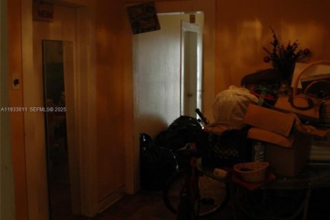 Купить виллу или дом в Майами, Флорида 2 спальни, 79.15м2, № 1992113 - фото 11