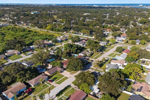House in Largo, Florida 4 bedrooms, 130.43 sq.m. № 1912142 - photo 29