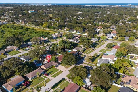 House in Largo, Florida 4 bedrooms, 130.43 sq.m. № 1912142 - photo 30