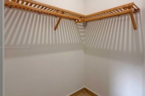 Villa ou maison à vendre à Doral, Floride: 3 chambres, 209.68 m2 № 2030599 - photo 29