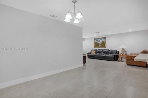 Снять в аренду таунхаус в Хайалиа, Флорида 2 спальни, 107.86м2, № 2069450 - фото 7