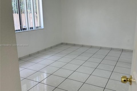 Casa en alquiler en Homestead, Florida, 3 dormitorios, 193.14 m2 № 1987170 - foto 26