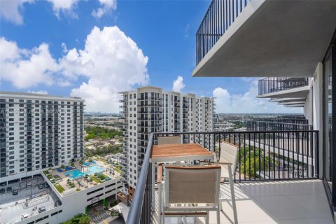 Condo in Doral, Florida, 2 bedrooms  № 2352936 - photo 22