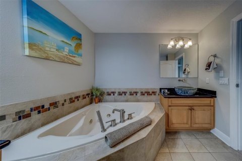 Adosado en venta en Clearwater, Florida, 3 dormitorios, 210.8 m2 № 1719106 - foto 30