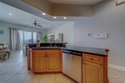 Adosado en venta en Clearwater, Florida, 3 dormitorios, 210.8 m2 № 1719106 - foto 6