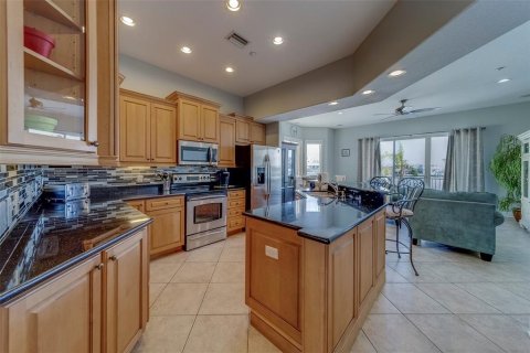 Adosado en venta en Clearwater, Florida, 3 dormitorios, 210.8 m2 № 1719106 - foto 2