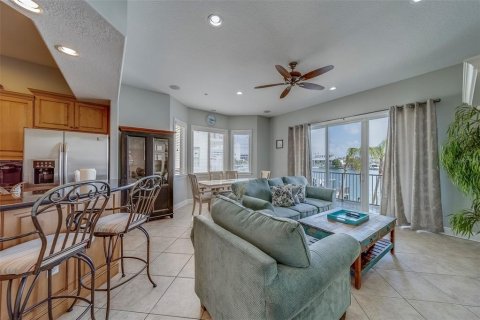 Adosado en venta en Clearwater, Florida, 3 dormitorios, 210.8 m2 № 1719106 - foto 8