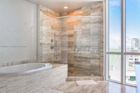 Купить кондоминиум в Санни-Айлс-Бич, Флорида 3 спальни, 257.15м2, № 1970931 - фото 5