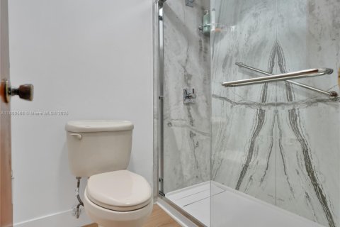 Condominio en venta en Sweetwater, Florida, 3 dormitorios, 151.99 m2 № 1925358 - foto 26