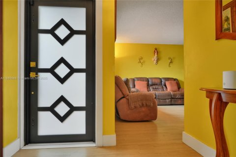 Condominio en venta en Sweetwater, Florida, 3 dormitorios, 151.99 m2 № 1925358 - foto 7