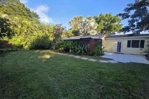 Villa ou maison à louer à Miami Lakes, Floride: 3 chambres, 148.64 m2 № 2418219 - photo 28