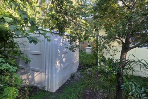 Villa ou maison à louer à Miami Lakes, Floride: 3 chambres, 148.64 m2 № 2418219 - photo 27