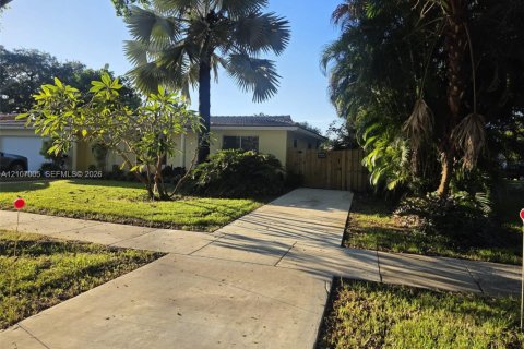 Villa ou maison à louer à Miami Lakes, Floride: 3 chambres, 148.64 m2 № 2418219 - photo 6