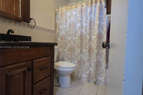 Villa ou maison à louer à Miami Lakes, Floride: 3 chambres, 148.64 m2 № 2418219 - photo 19