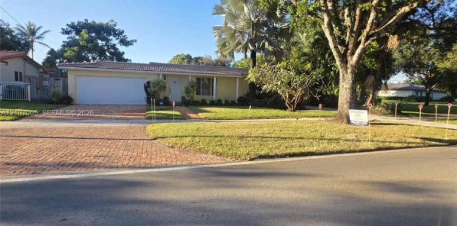 Villa ou maison à Miami Lakes, Floride 3 chambres, 148.64 m2 № 2418219