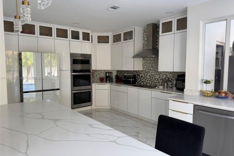 Villa ou maison à vendre à Boca Raton, Floride: 5 chambres, 284.47 m2 № 2002164 - photo 10