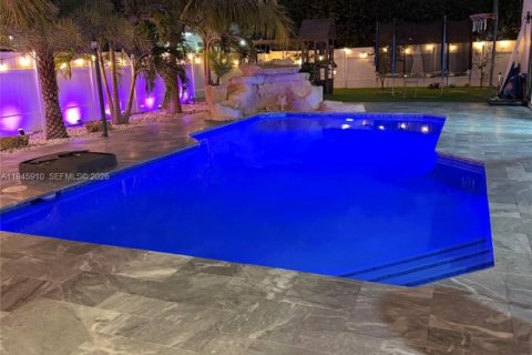 Villa ou maison à vendre à Boca Raton, Floride: 5 chambres, 284.47 m2 № 2002164 - photo 30